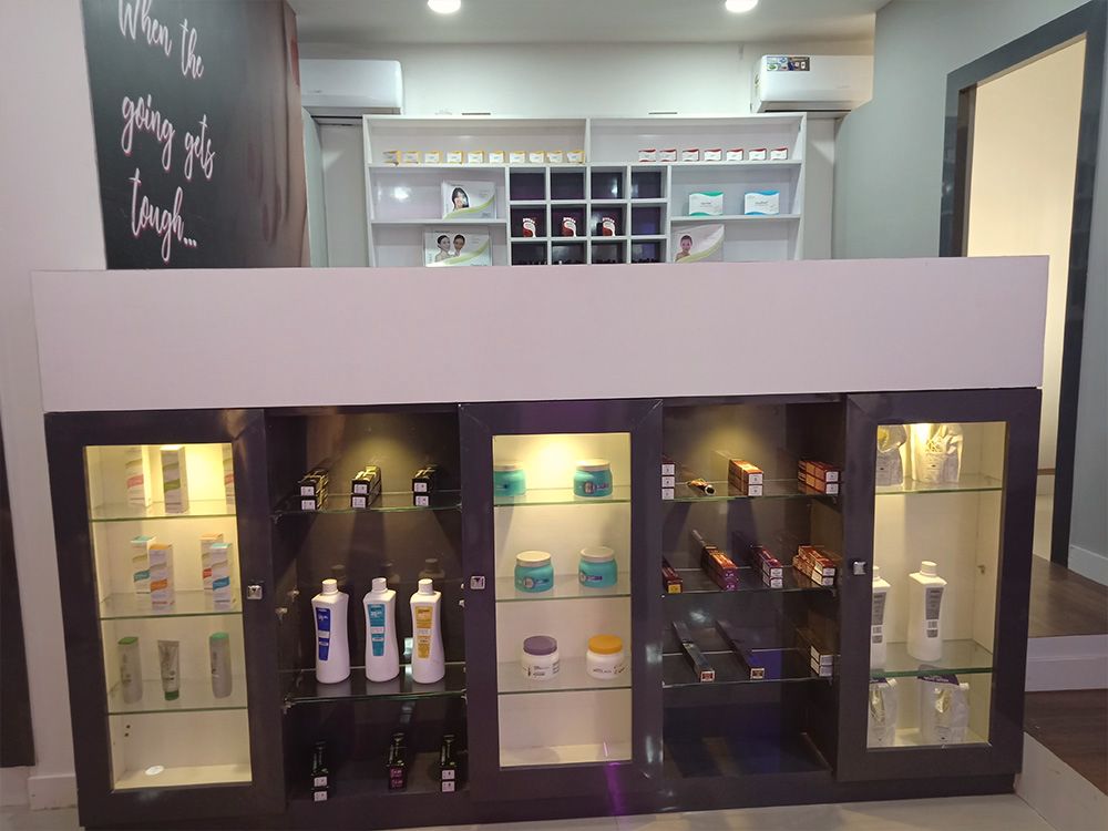 Salon retail display, Belagavi